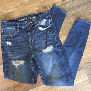 American Eagle Distressed Curvy High Rise Jegging Size 2L